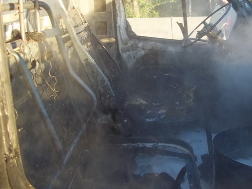 Курильщик едва не сгорел в своем грузовике в Володарском районе