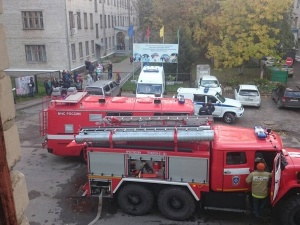 В одной из школ Автозаводского района случился пожар в День учителя (ФОТО)