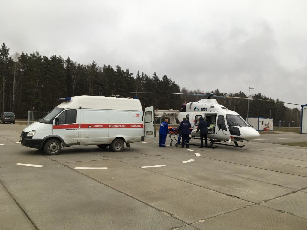 Подростка с травмами черепа и позвоночника доставили в Нижний Новгород вертолетом из Выксы - фото 1