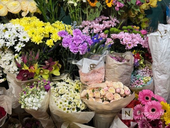 Мужчины, готовьтесь. Рассказываем, сколько стоят цветы к 8 марта в Нижнем Новгороде - фото 48