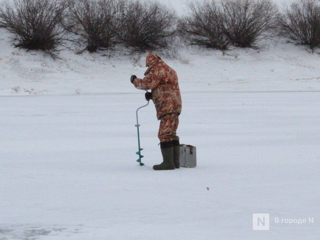 МЧС назвало нижегородские водоемы с опасной толщиной льда