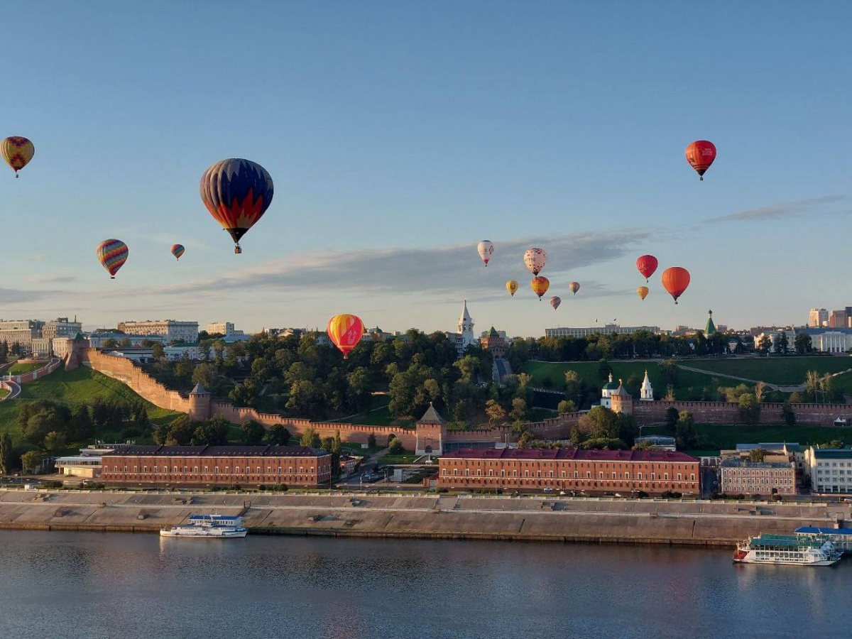 Опубликованы фото первого полета &laquo;Приволжской фиесты&raquo; в Нижнем Новгороде - фото 1