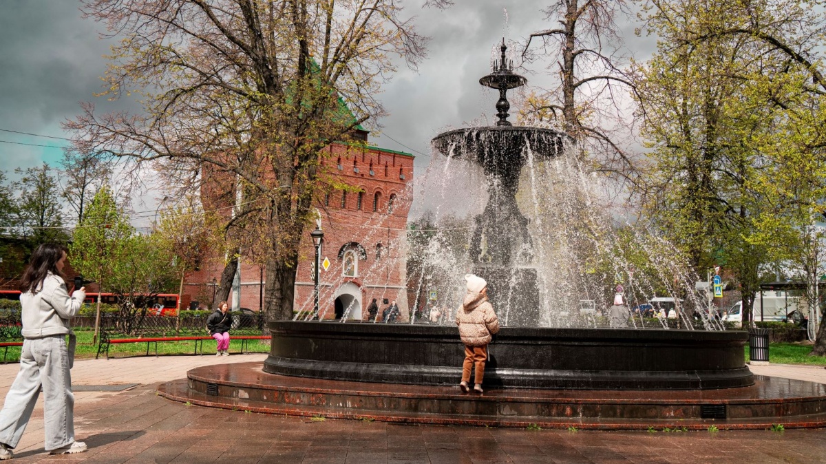 Фонтан на площади Минина запустили в Нижнем Новгороде - фото 1