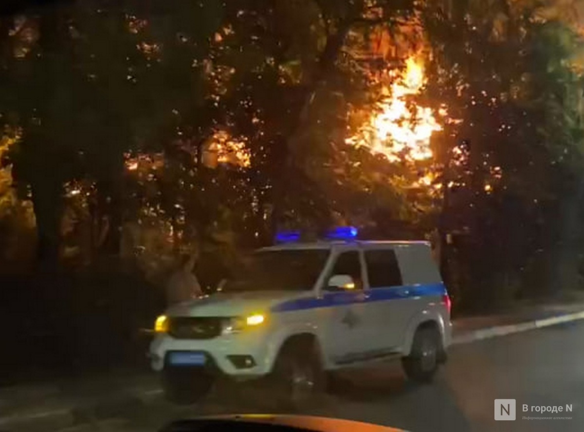 Пожар площадью 450 квадратных метров потушили в Ленинском районе - фото 1