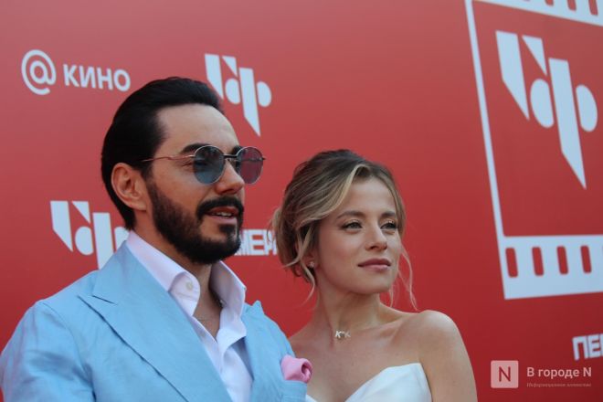 Фоторепортаж: знаменитости на открытии «Горький fest» в Нижнем Новгороде - фото 93