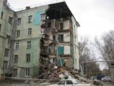 Стена пятиэтажного жилого дома обрушилась в Нижнем Новгороде