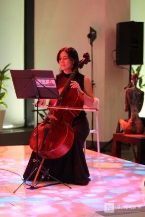 Фоторепортаж: выставка &laquo;АРТ МИР &mdash; 2026&raquo; открылась в Нижнем Новгороде - фото 158