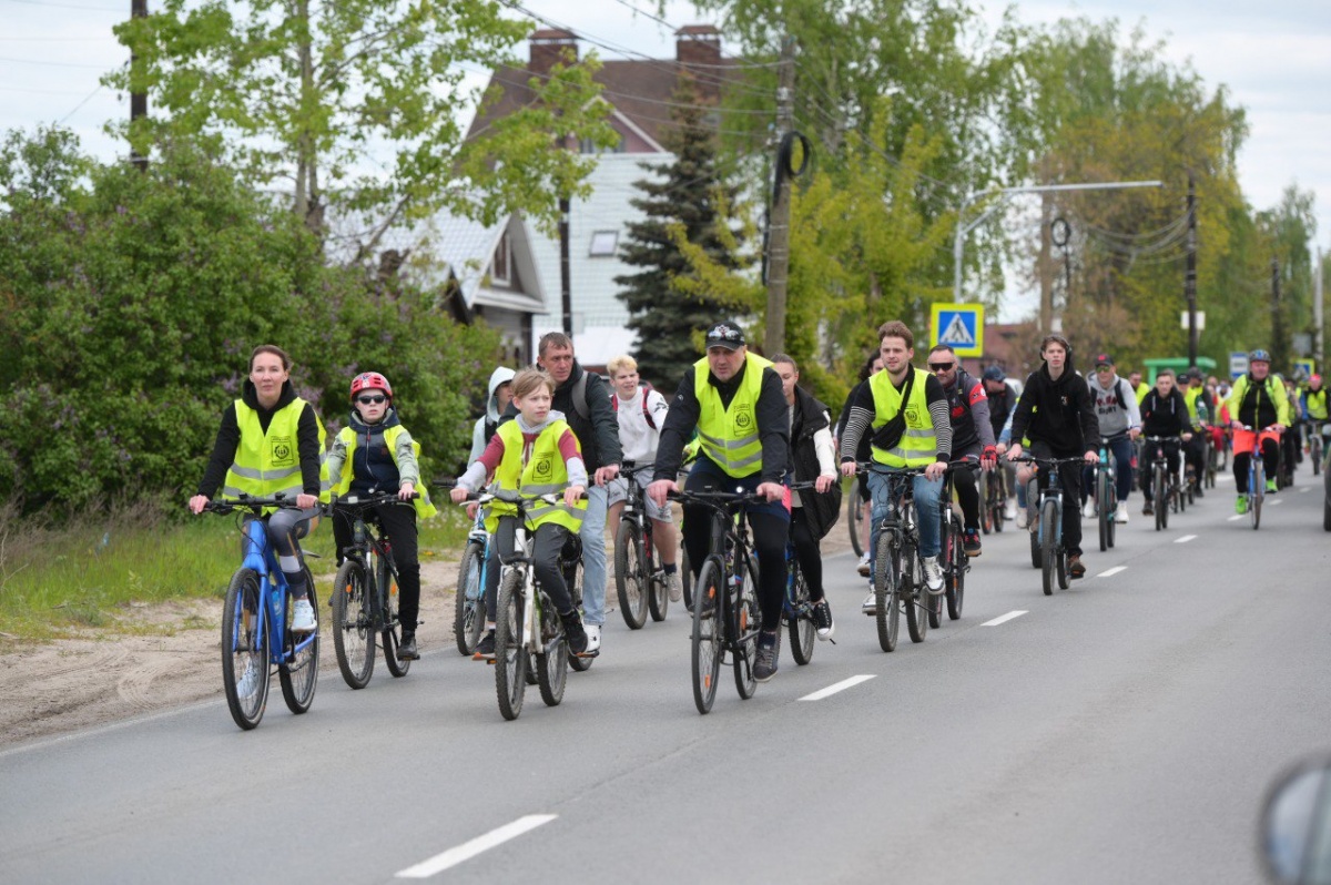 Более 1,5 тысячи участников собрались на открытии велосезона в Дзержинске