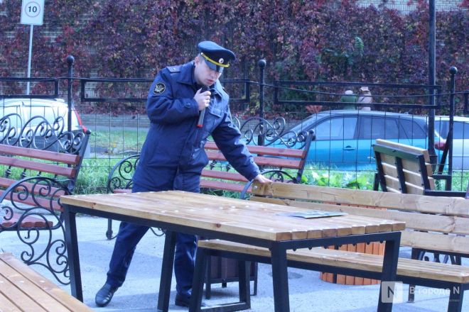 Танк-мангал и деревянные иконы: фоторепортаж с новой выставки от заключенных в Нижнем Новгороде - фото 37