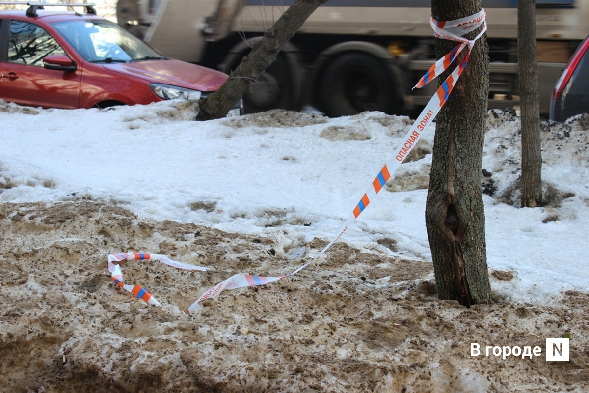 Стена аварийного дома обрушилась в Нижнем Новгороде