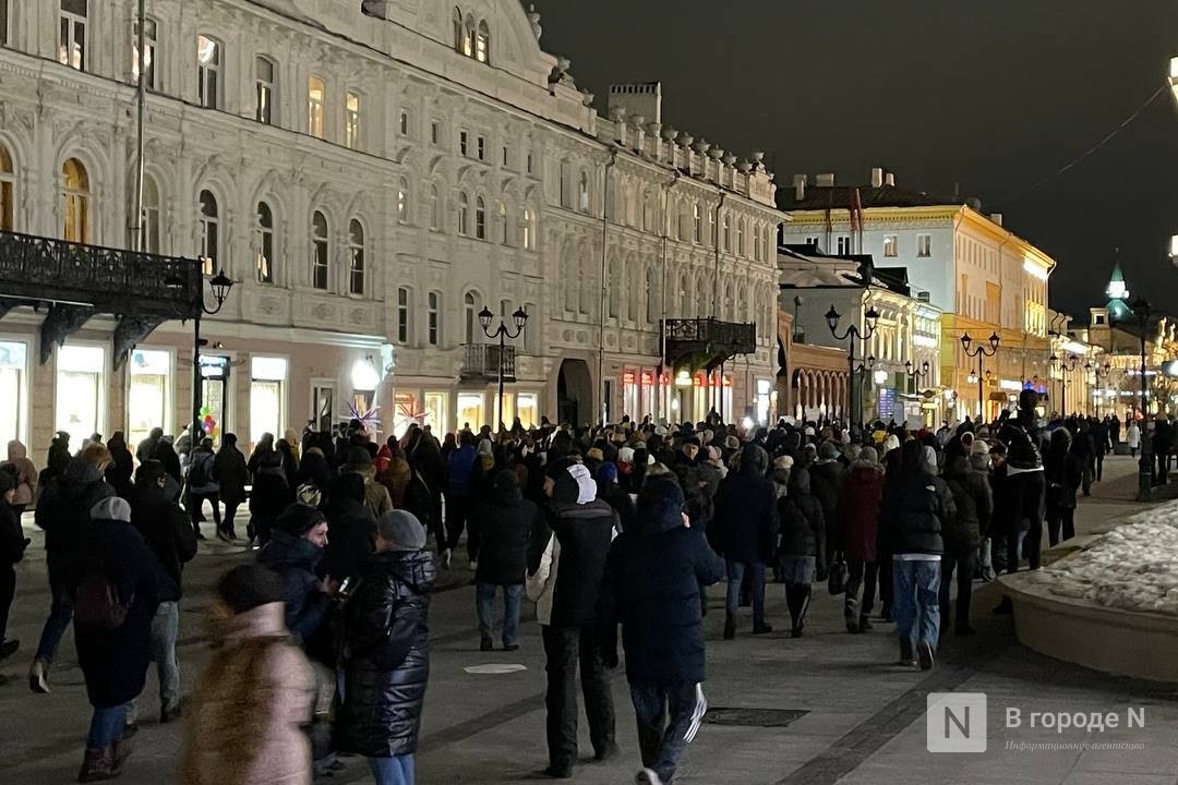 СМИ: 26 человек были задержаны на антивоенных акциях в Нижнем Новгороде - фото 1