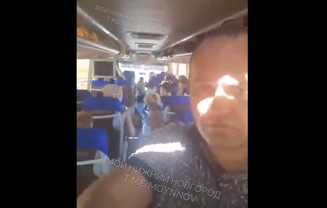45 нижегородцев застряли в Краснодарском крае из-за сломавшегося автобуса - фото 1