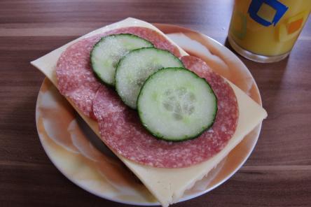 Правда ли, что упавшую на пол еду можно есть только в течение 5 секунд