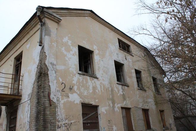 Снести или восстановить: что ждет заброшенные здания Ленинского района - фото 45
