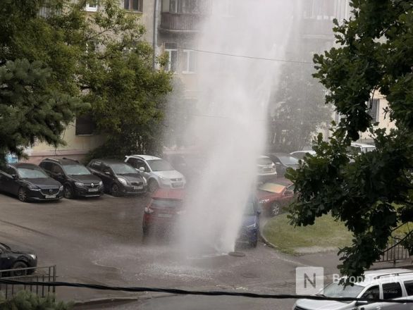 Мощный поток воды хлынул из-под земли на Окском съезде: фото - фото 2