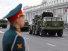 Военная техника проехала по Нижне-Волжской набережной в память о подвиге предков