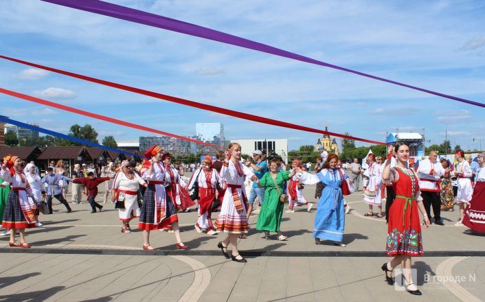 Масштабный гастрофест и концерты: как прошел День России в Нижнем Новгороде &mdash; фоторепортаж - фото 29