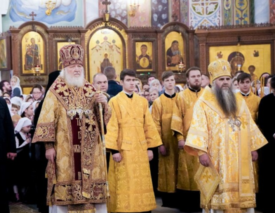 Патриарх Кирилл провел всенощную в нижегородском соборе Александра Невского - фото 1
