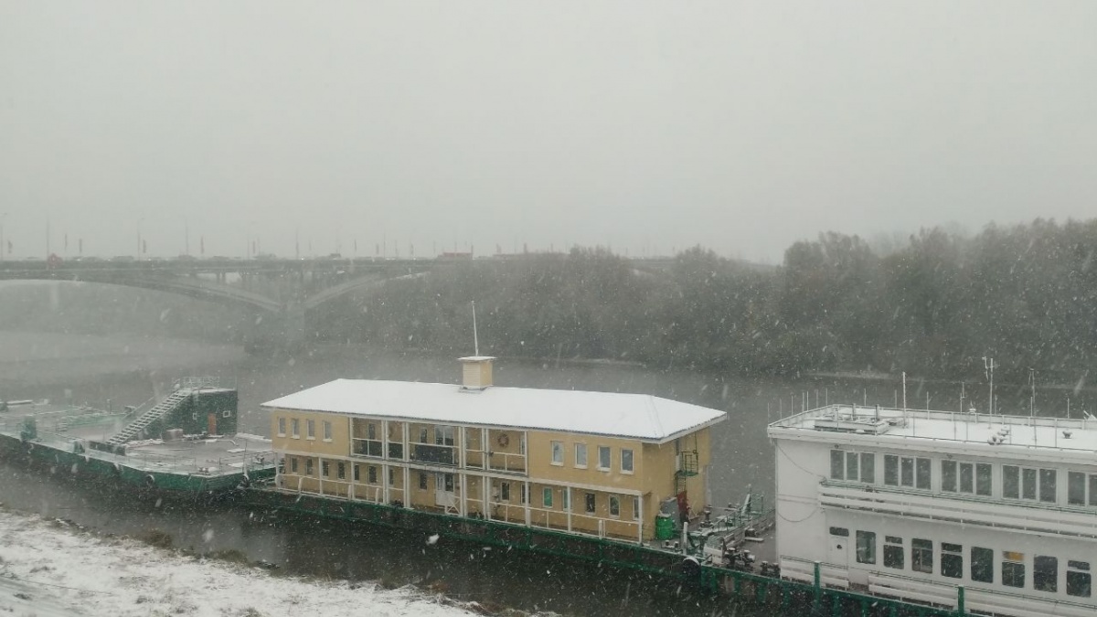 Такси за 2 000 рублей и обесточенные дома: снежная буря пришла в Нижегородскую область - фото 1