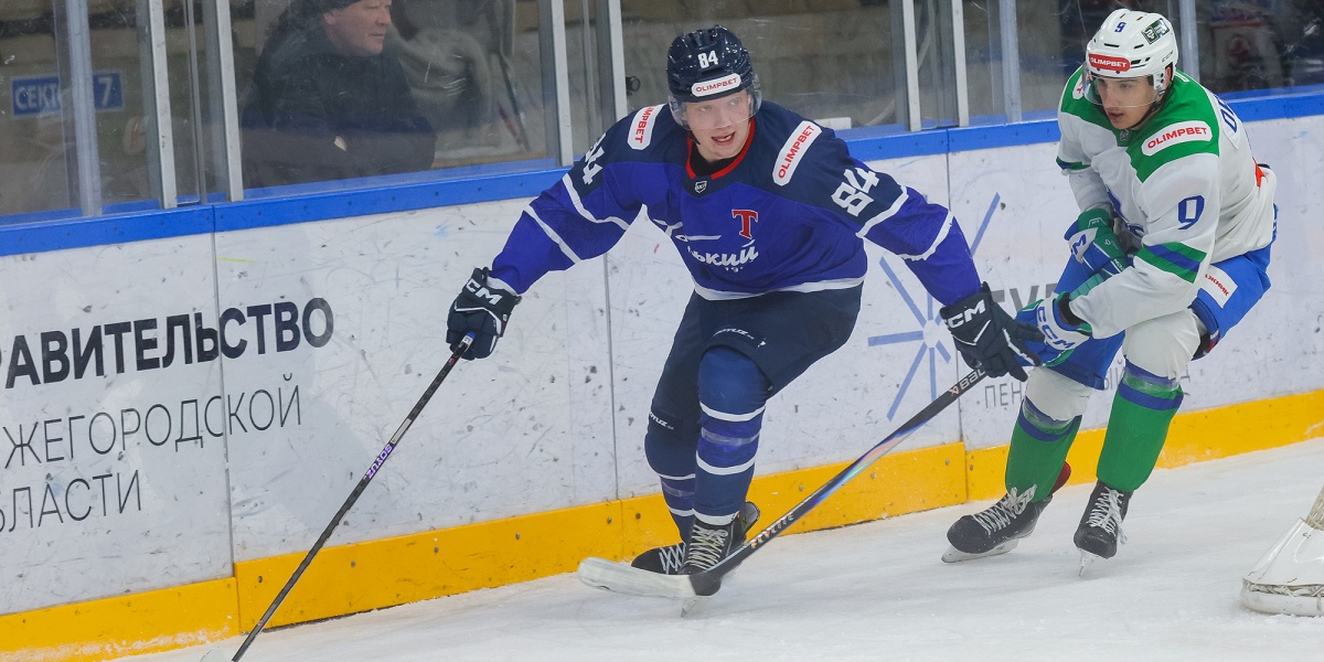 Хоккеисты «Торпедо-Горький» проиграли «Торосу» в последнем домашнем матче года - фото 1