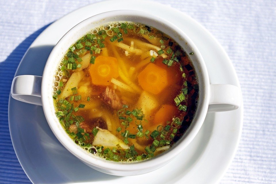 Названы 3 самых вредных супа русской кухни - фото 1