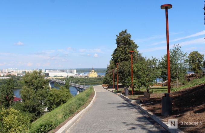 Клумбы-лодки отремонтировали на Аллее Дружбы в Нижнем Новгороде - фото 8