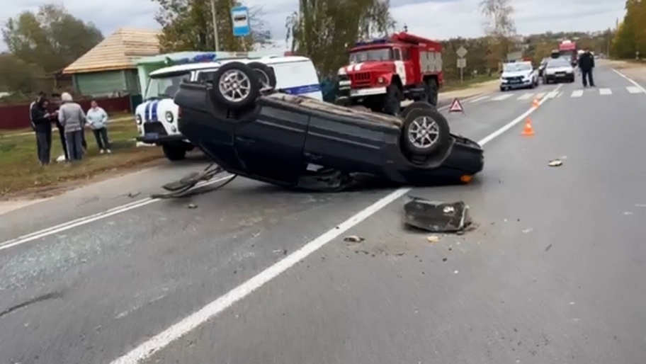 Два водителя пострадали при столкновении автомобилей в ДТП в Лукоянове - фото 1