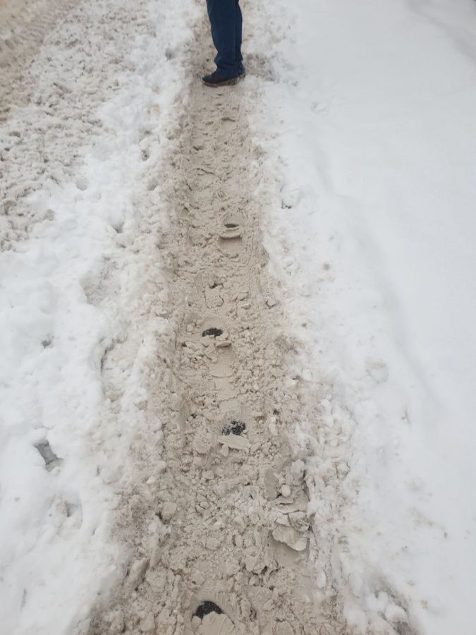 Нижегородцы закидывают мэра фото и видео с нечищеными от снега улицами